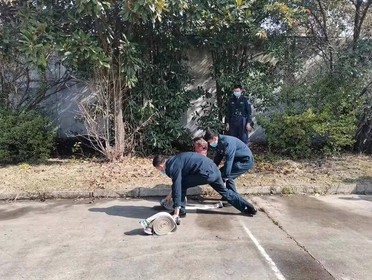 大型活動的時候，保安人員一般會制定這樣的應對措施的！