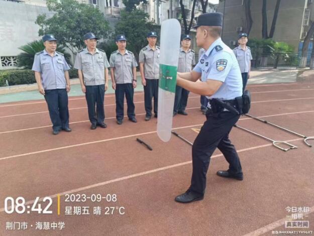 獵鷹護(hù)航秋季開學(xué)，強(qiáng)化駐校保安員培訓(xùn)
